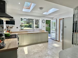Breakfast Kitchen- click for photo gallery